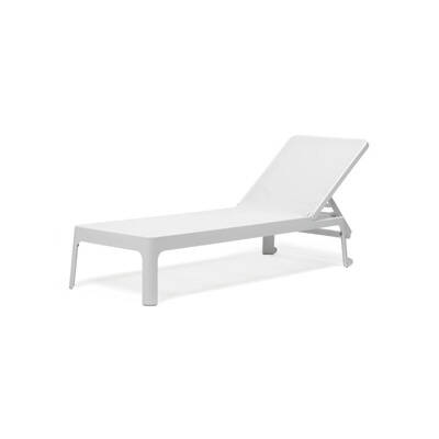 polypropylène fibre de verre traité anti-UV et coloré dans la masse. Effet mat. Toile en tissu synthétique aéré et remplaçable. Résine recyclable.